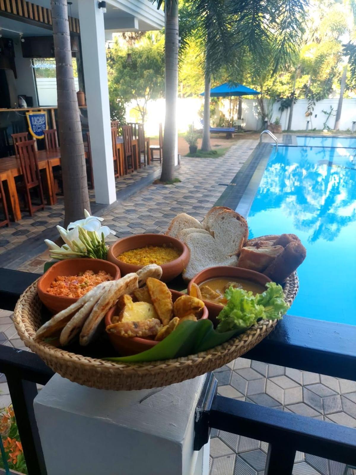 J7 Villaj Resort Trincomalee Eksteriør bilde